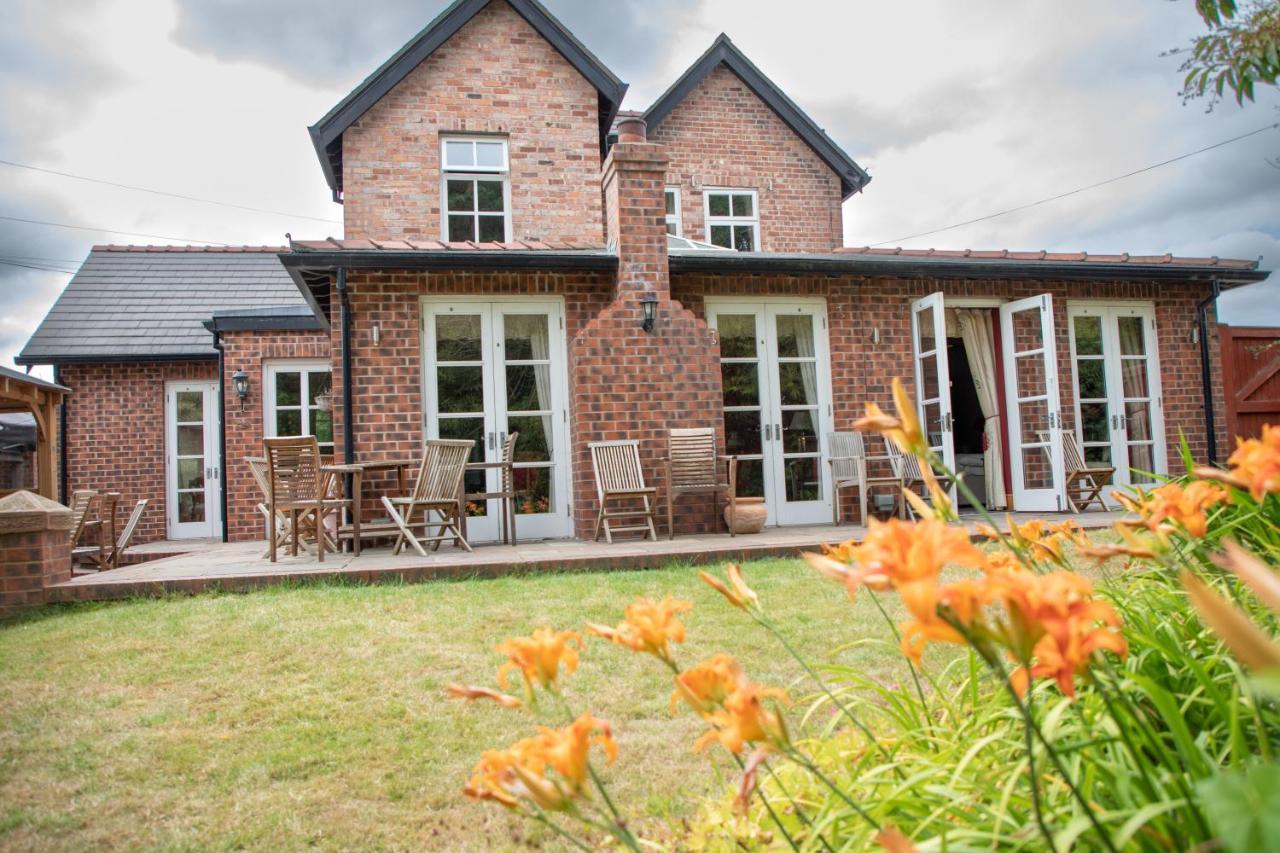 Mere Brook House Wirral Exteriér fotografie